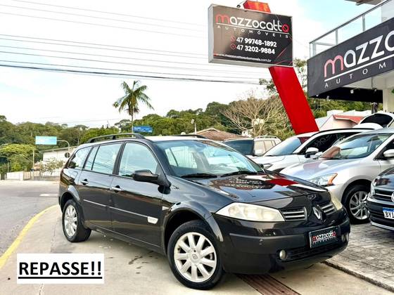 RENAULT MEGANE 1.6 DYNAMIQUE GRAND TOUR 16V FLEX 4P MANUAL RENAULT MEGANE 1.6 DYNAMIQUE GRAND TOUR 16V FLEX 4P MANUAL